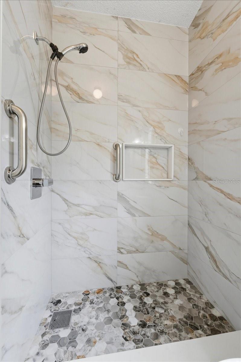 Image 18 of 41 For 1798 Fox Hill Drive