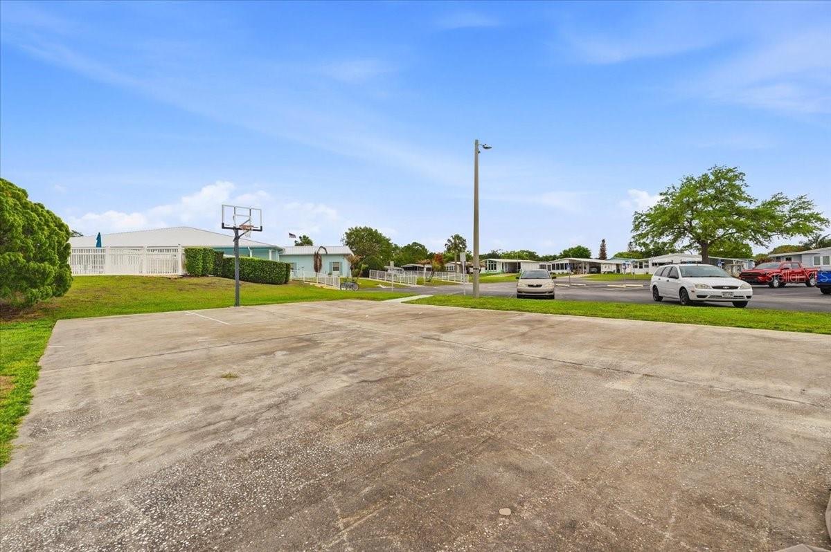 Image 33 of 41 For 1798 Fox Hill Drive