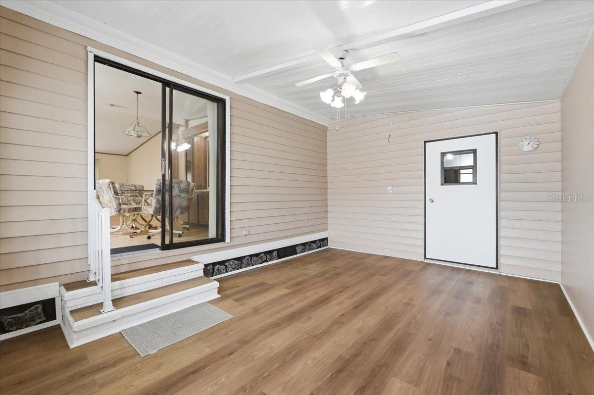 Image 4 of 41 For 1798 Fox Hill Drive