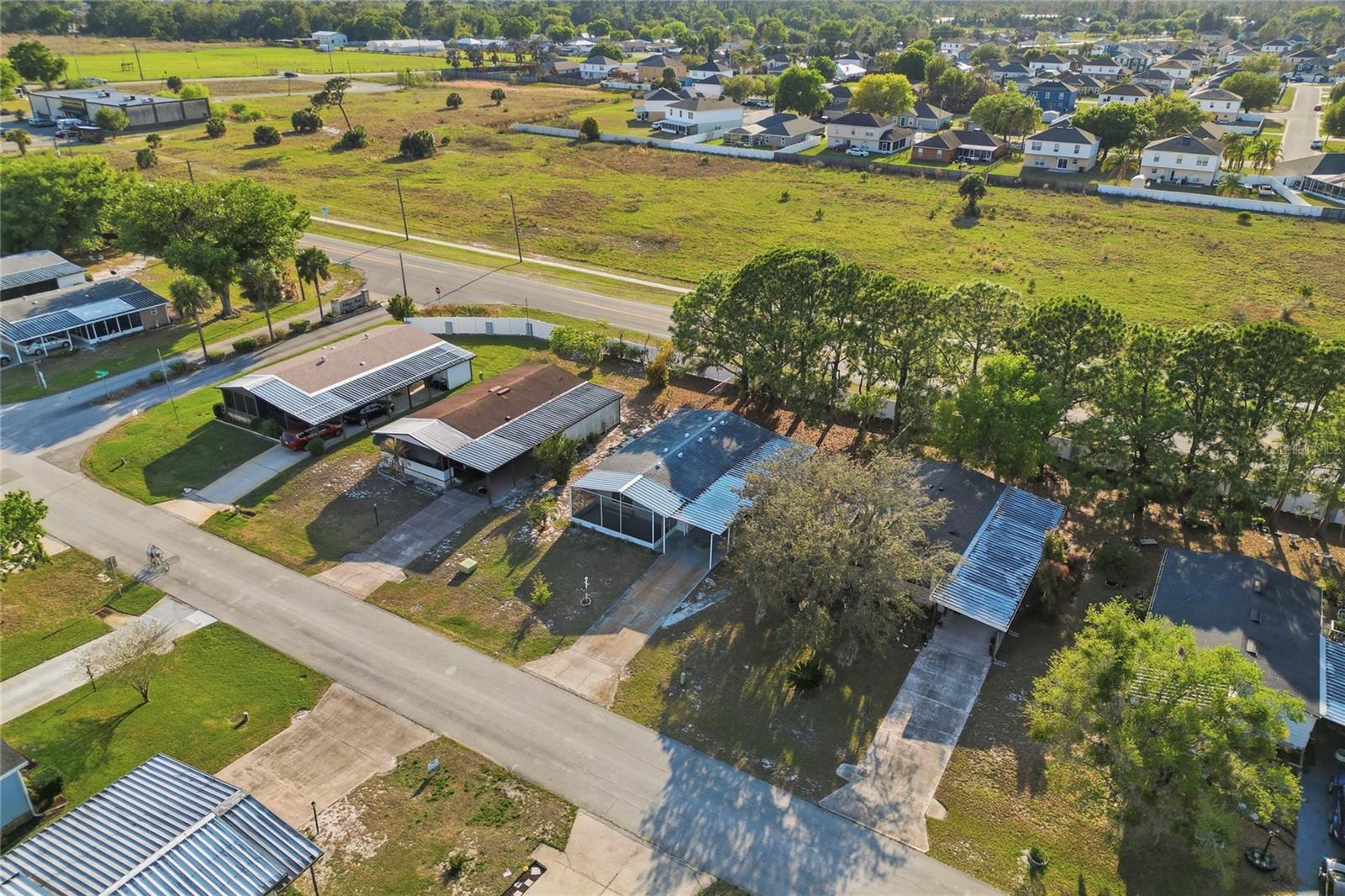 Image 6 of 44 For 409 Village Circle Sw