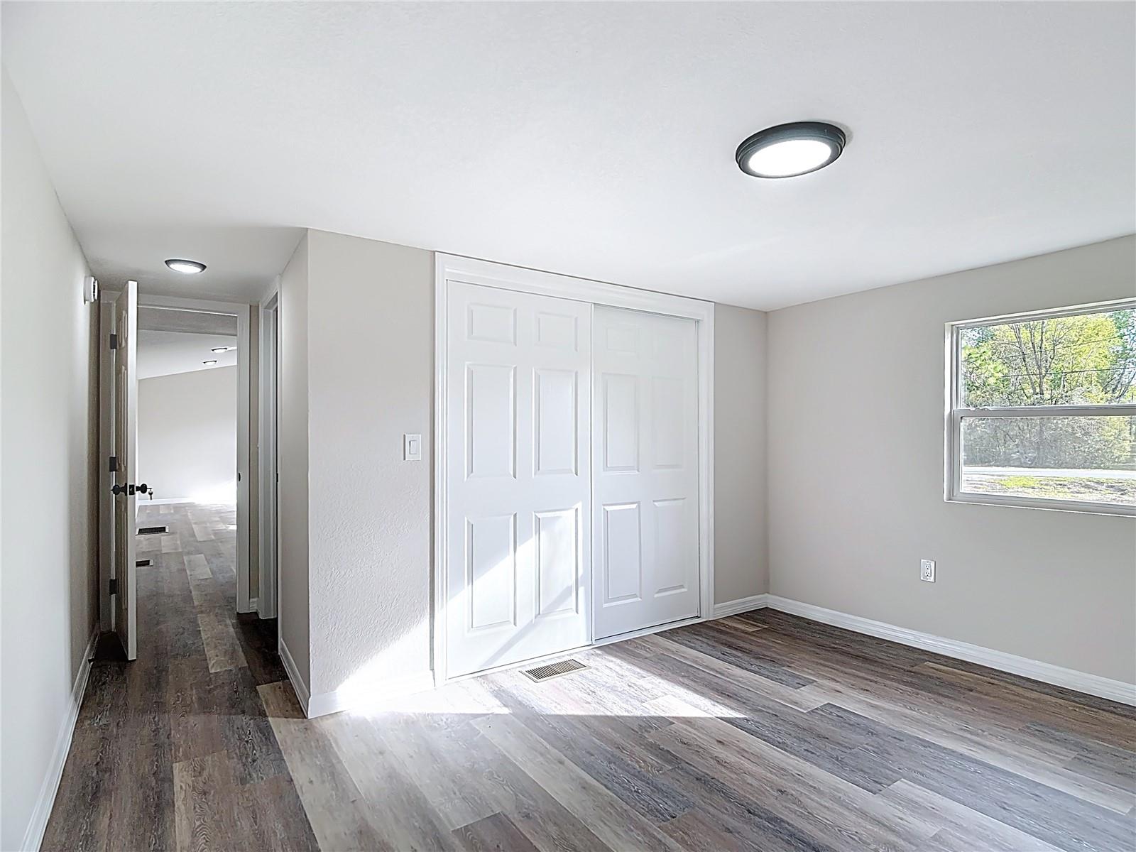 Image 19 of 26 For 10916 Country Haven Drive