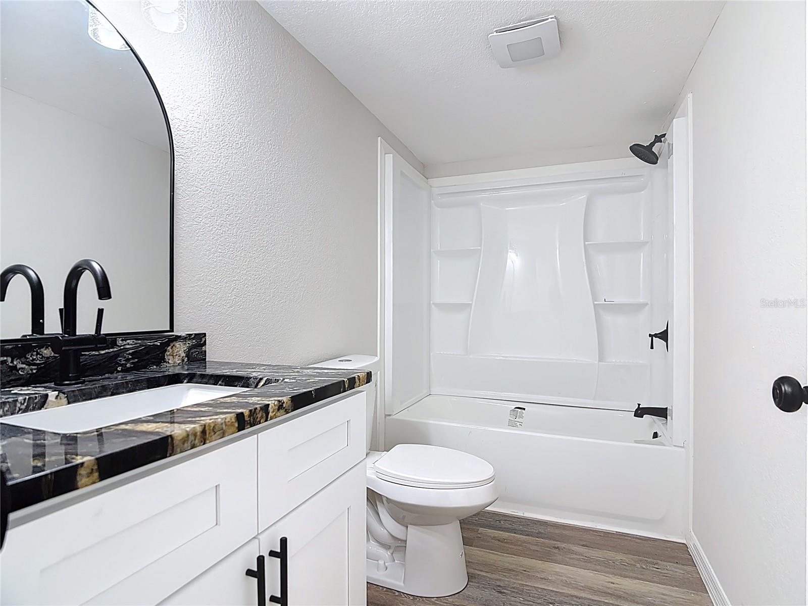 Image 23 of 26 For 10916 Country Haven Drive