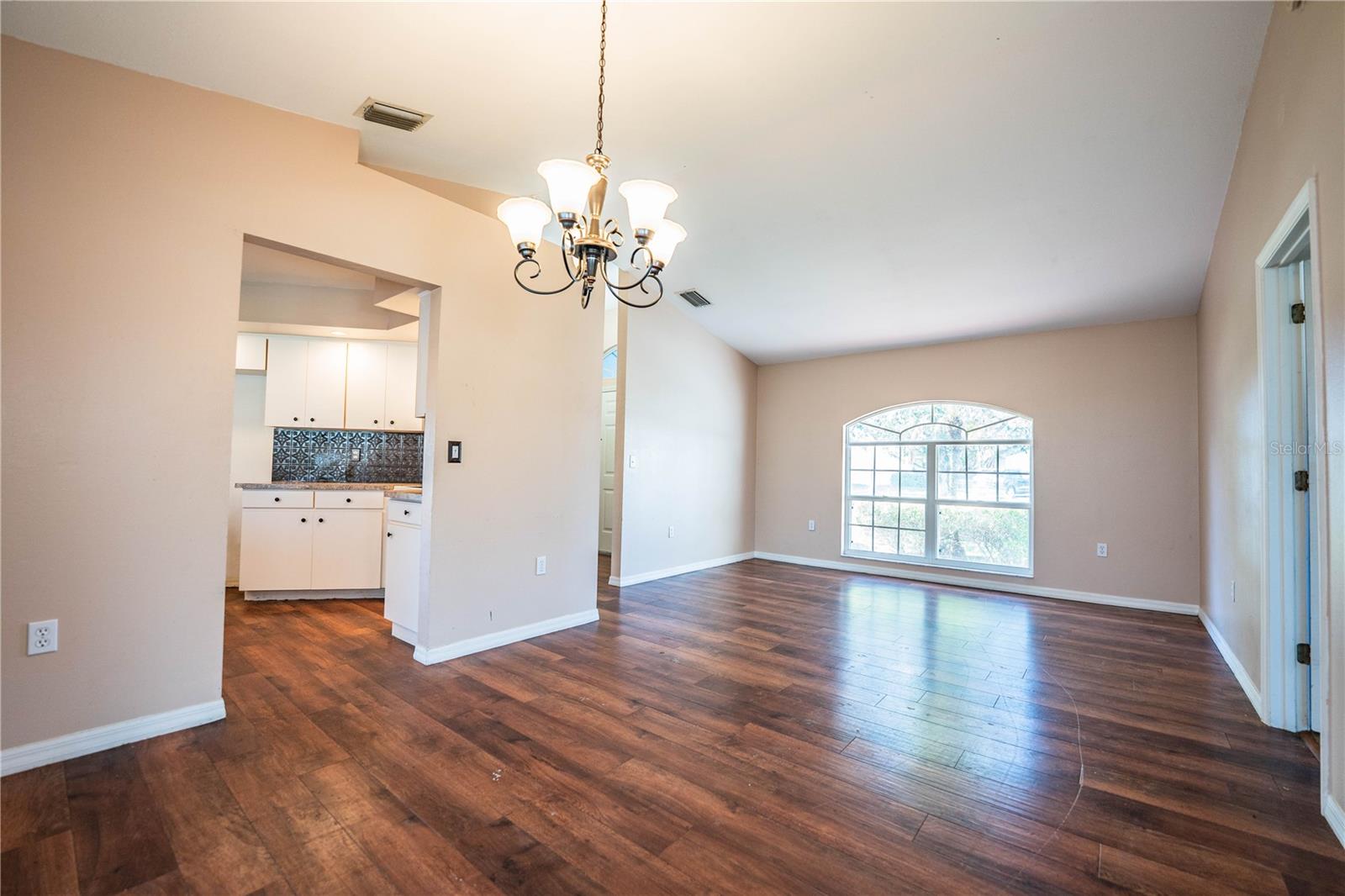 Image 13 of 78 For 507 Powder Horn Row