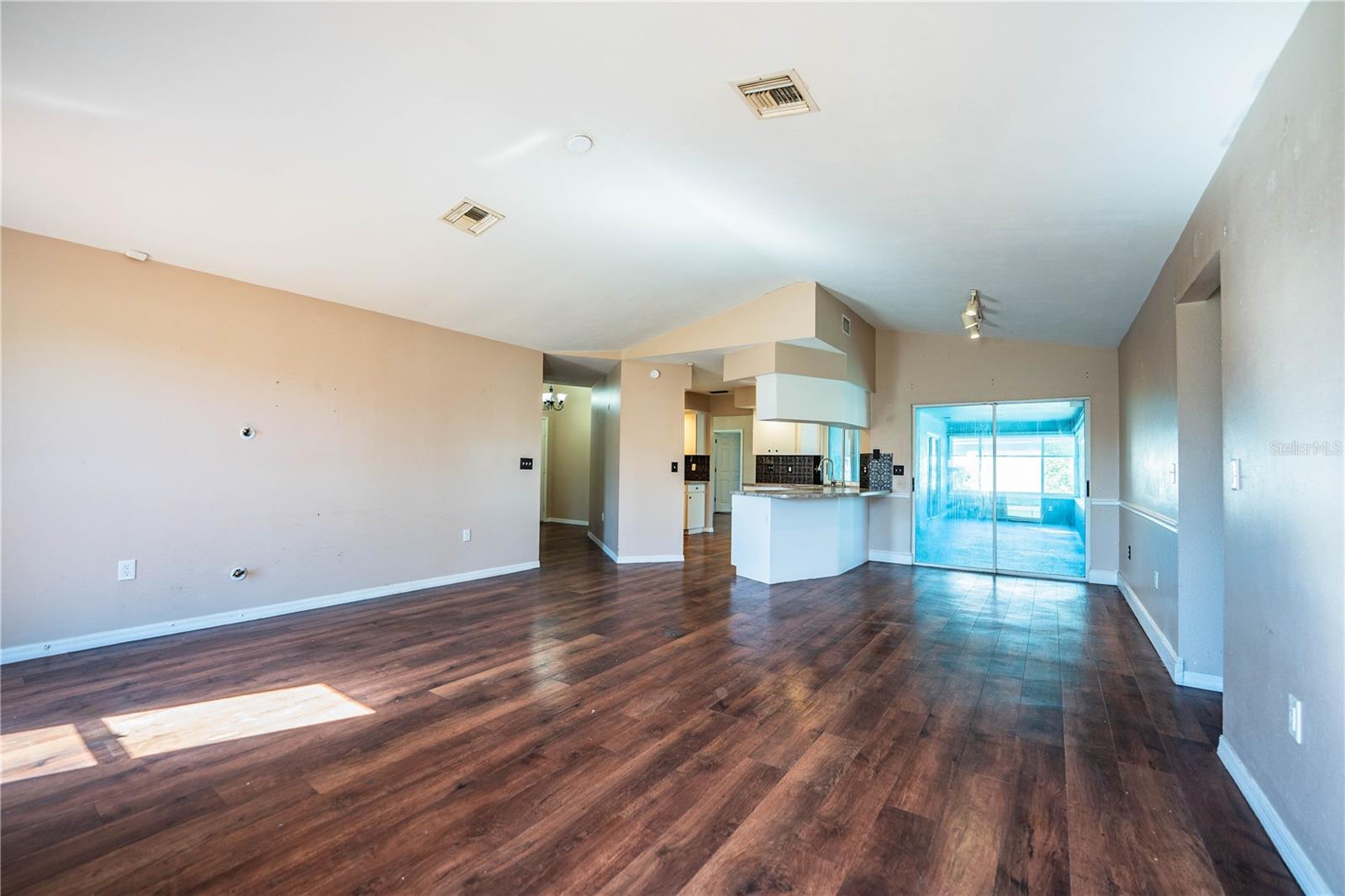 Image 16 of 78 For 507 Powder Horn Row