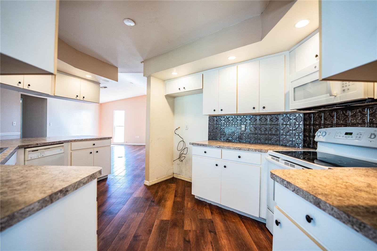 Image 28 of 78 For 507 Powder Horn Row