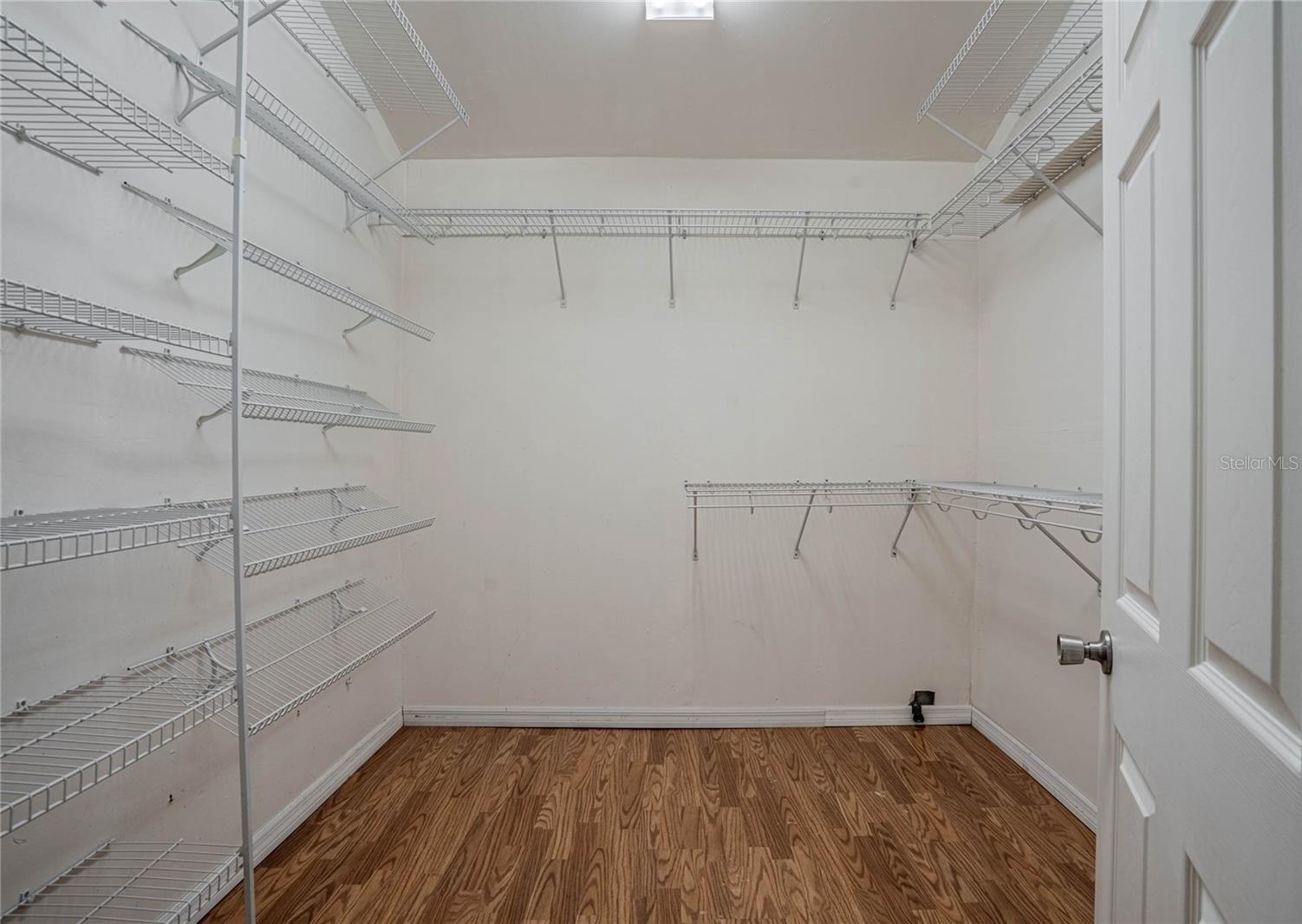 Image 10 of 17 For 8 Huntley Court 8