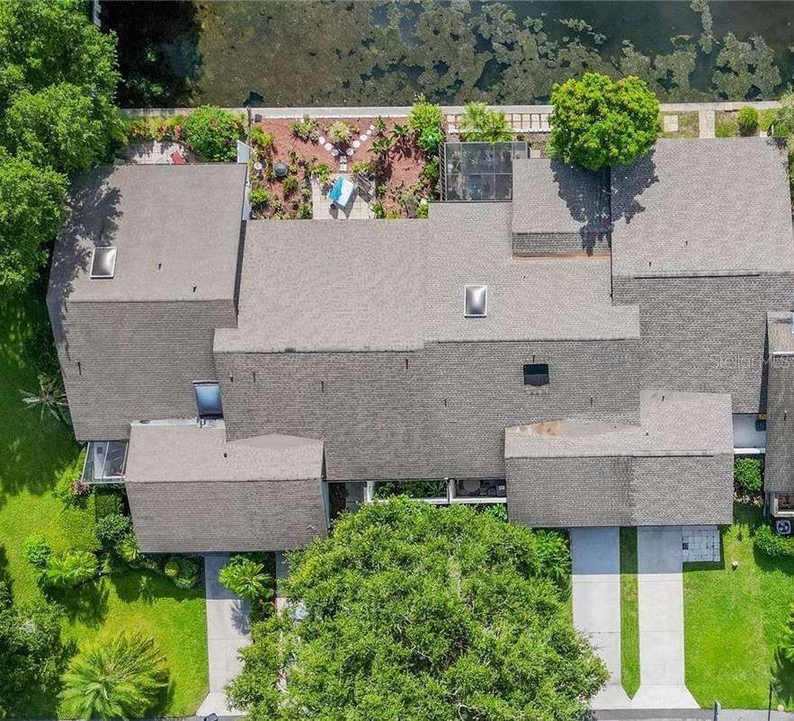 Image 16 of 17 For 8 Huntley Court 8