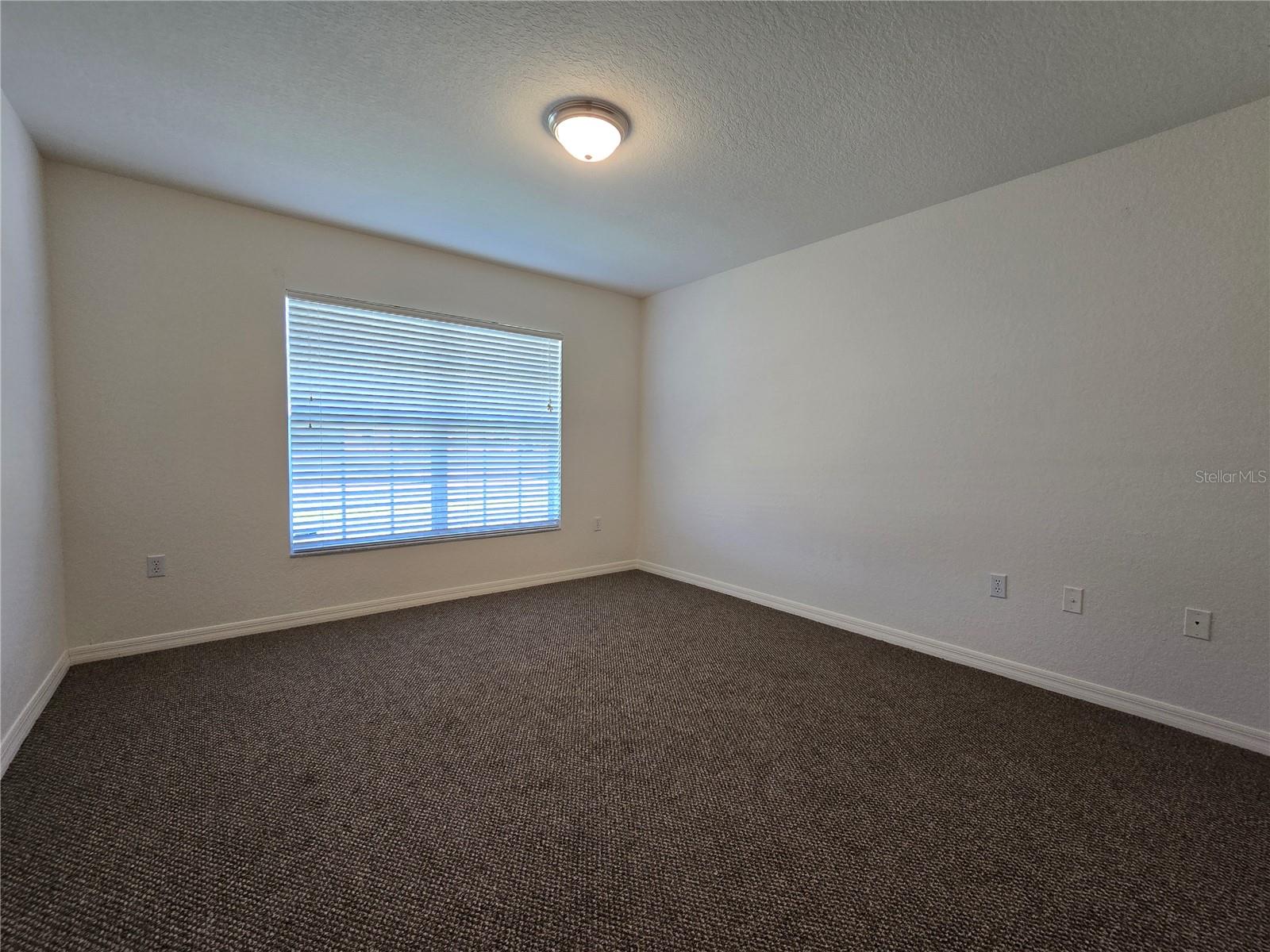 Image 24 of 41 For 2081 Farrington Drive