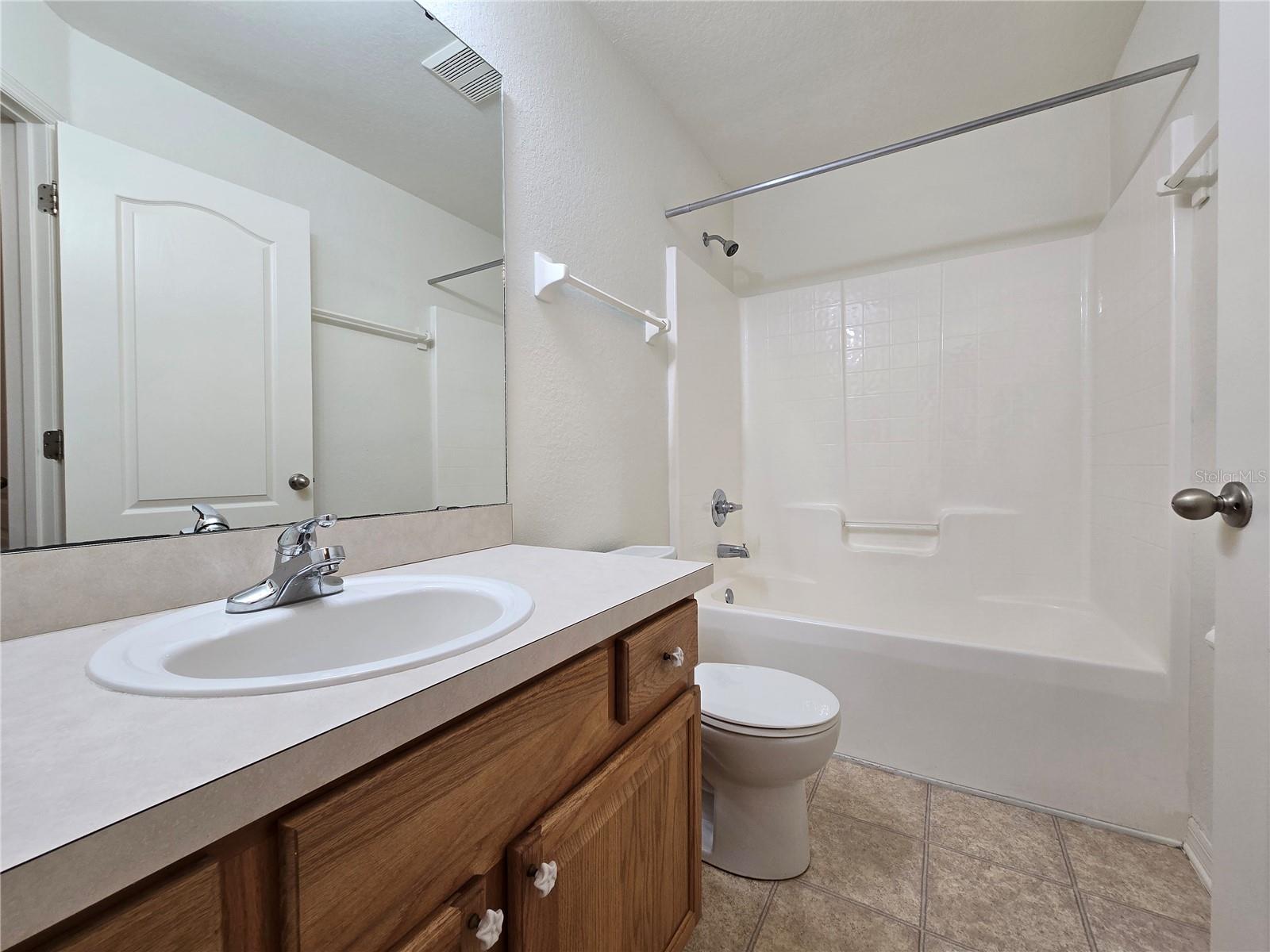 Image 28 of 41 For 2081 Farrington Drive