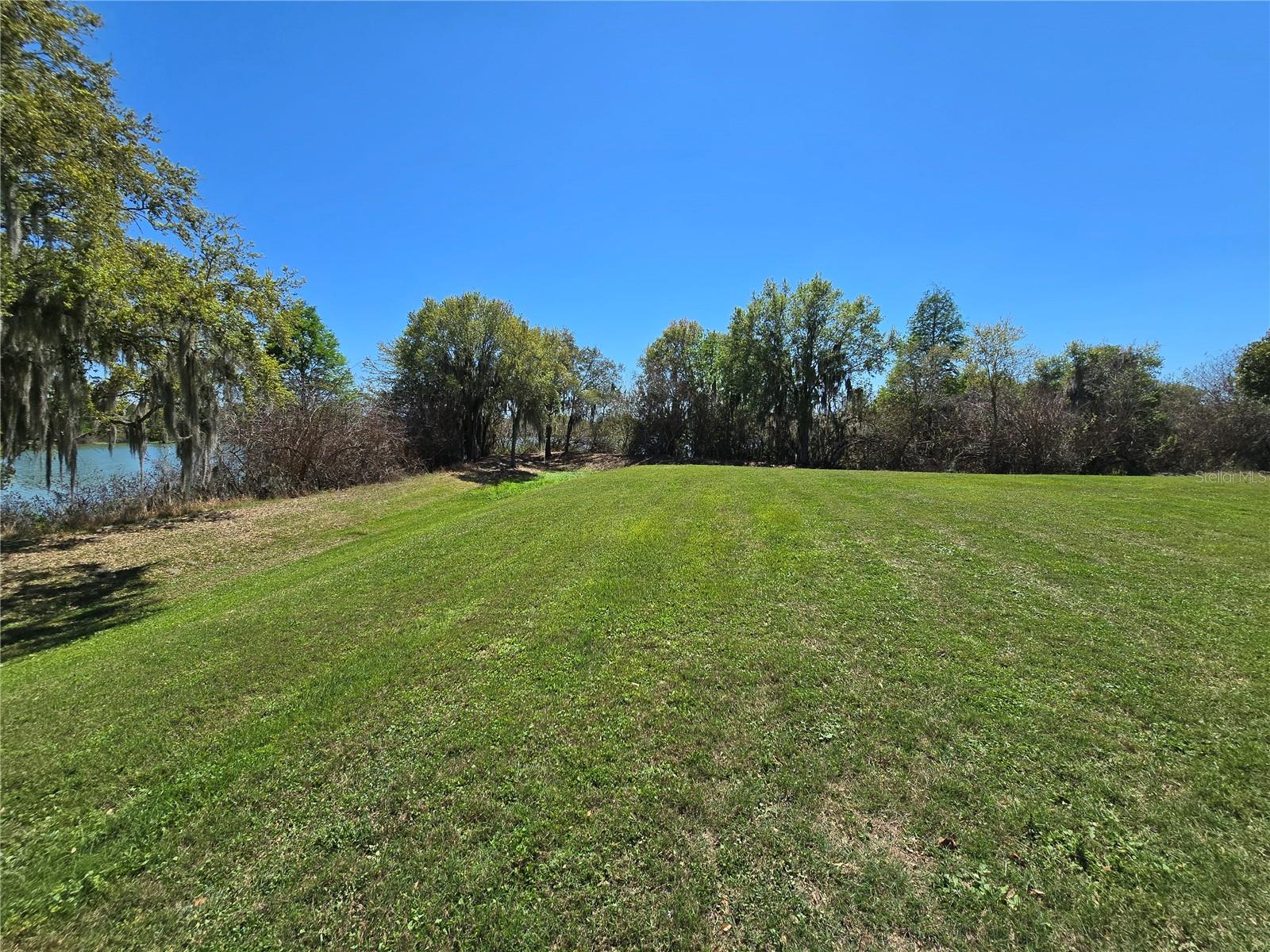 Image 37 of 41 For 2081 Farrington Drive