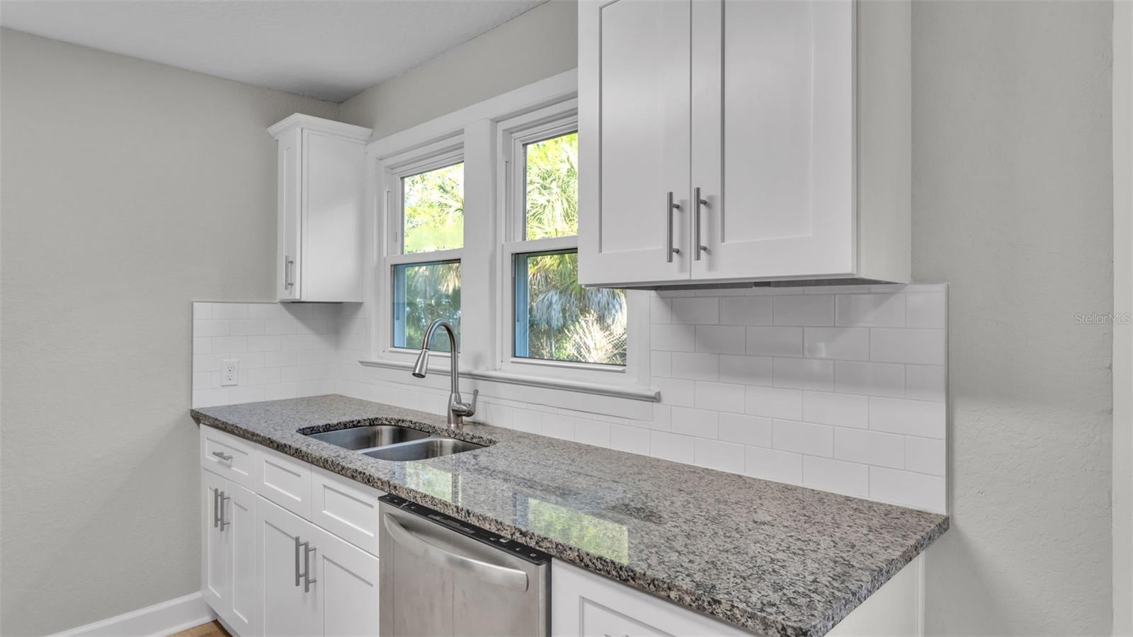 Image 10 of 33 For 1317 Belmar Street