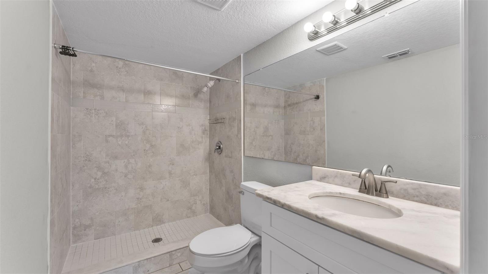 Image 21 of 33 For 1317 Belmar Street