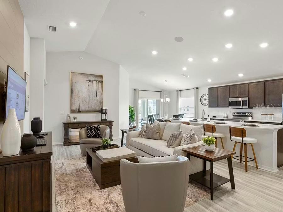 Image 3 of 12 For 1075 Forest Lake Drive