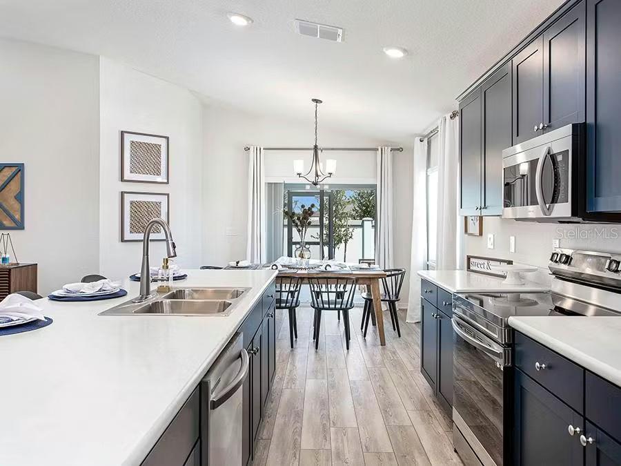 Image 6 of 12 For 1075 Forest Lake Drive