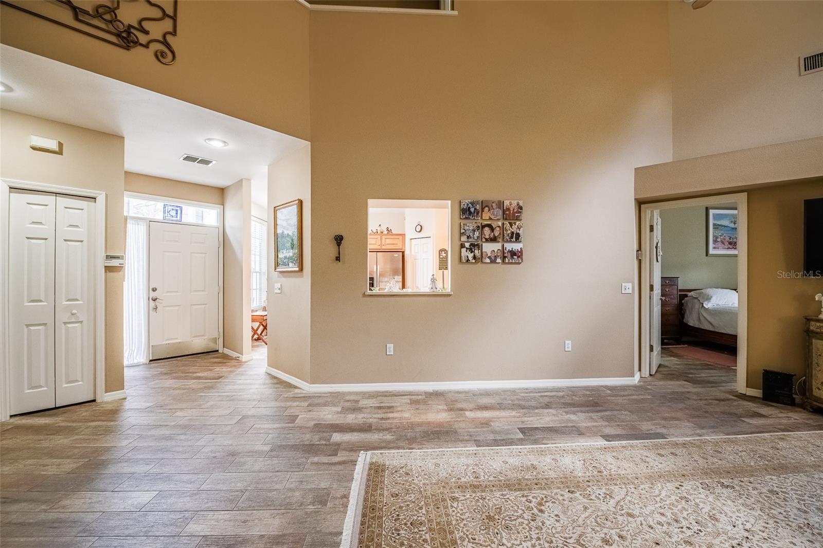 Image 10 of 50 For 3140 Stonewater Drive 3140