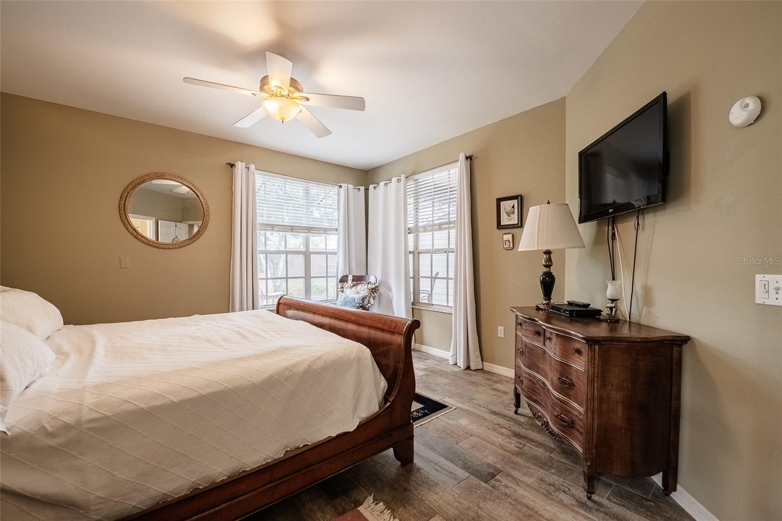 Image 14 of 50 For 3140 Stonewater Drive 3140