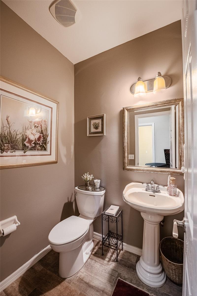 Image 17 of 50 For 3140 Stonewater Drive 3140