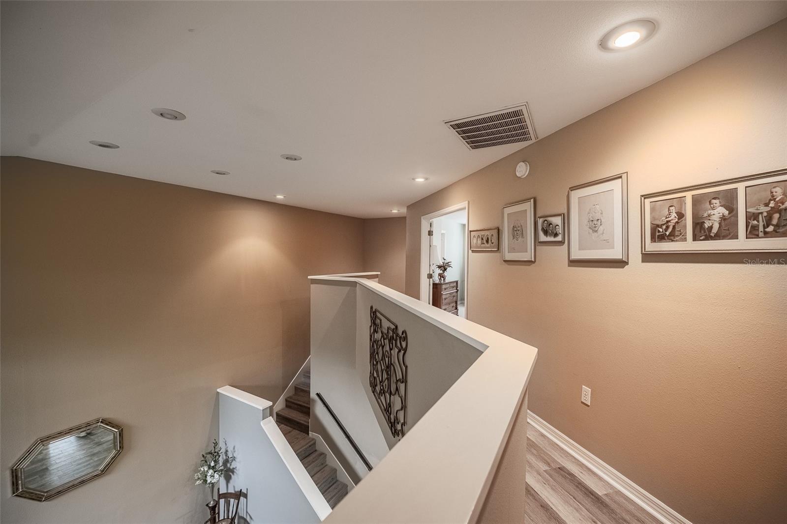 Image 27 of 50 For 3140 Stonewater Drive 3140