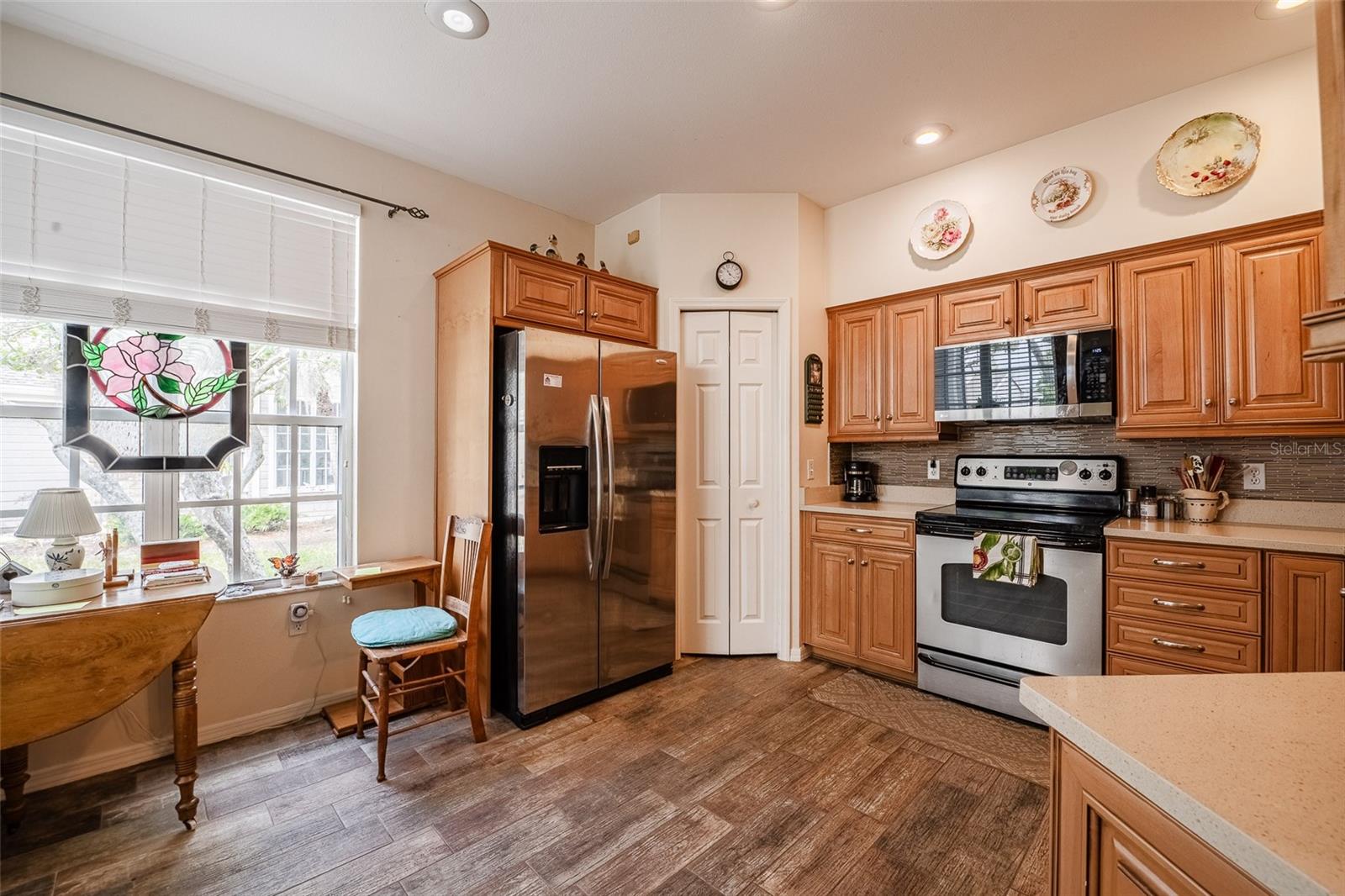 Image 5 of 50 For 3140 Stonewater Drive 3140