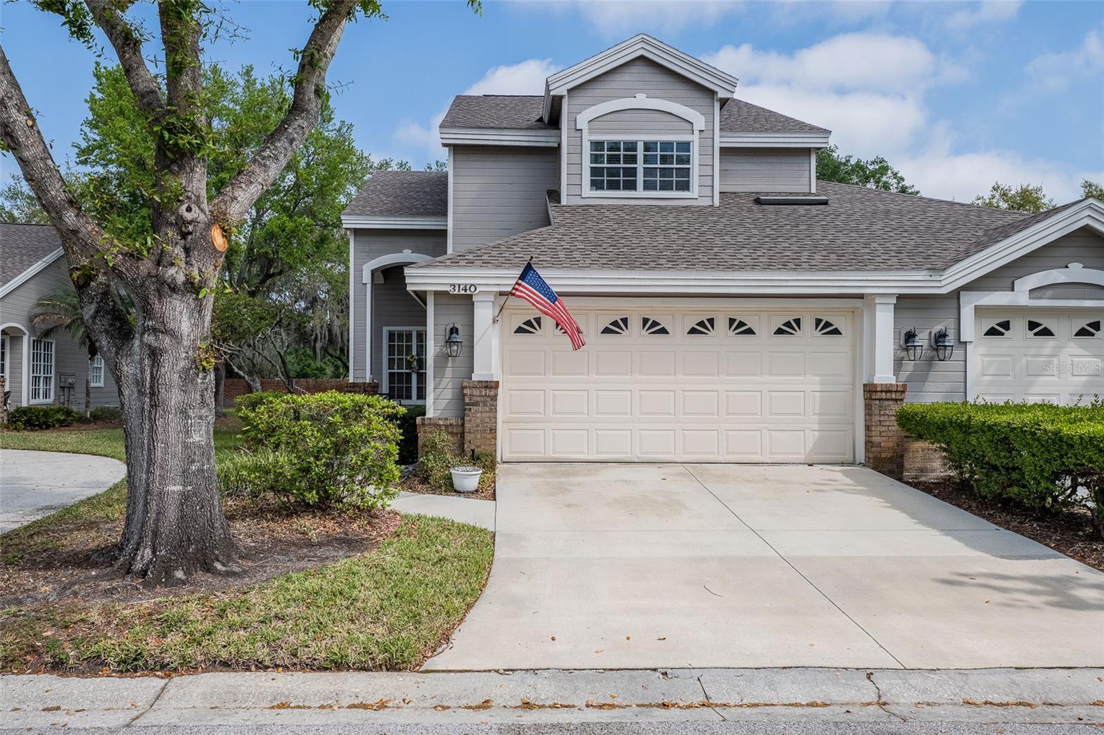 Image 6 of 50 For 3140 Stonewater Drive 3140