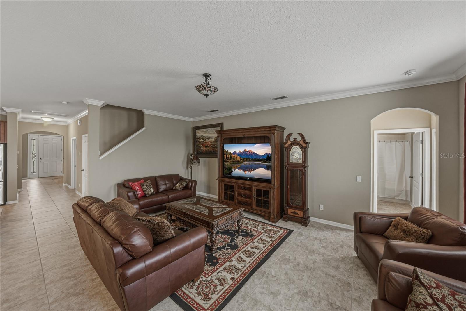 Image 10 of 47 For 10661 Pictorial Park Drive