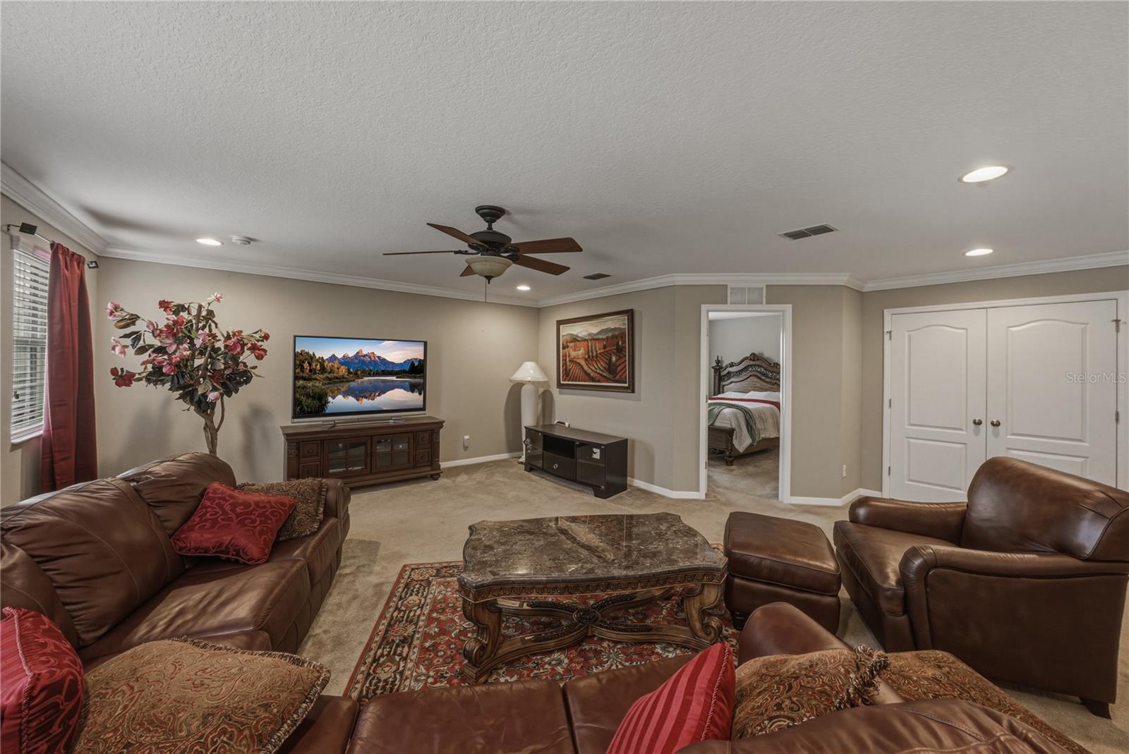 Image 19 of 47 For 10661 Pictorial Park Drive