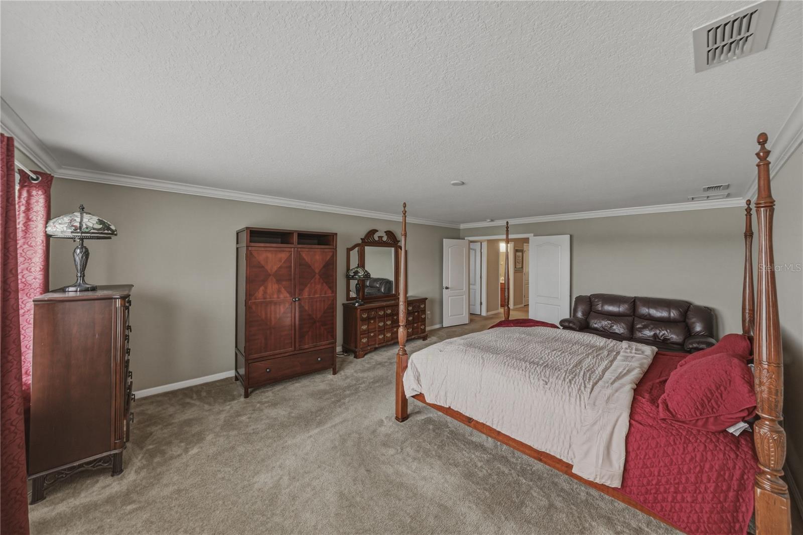 Image 22 of 47 For 10661 Pictorial Park Drive