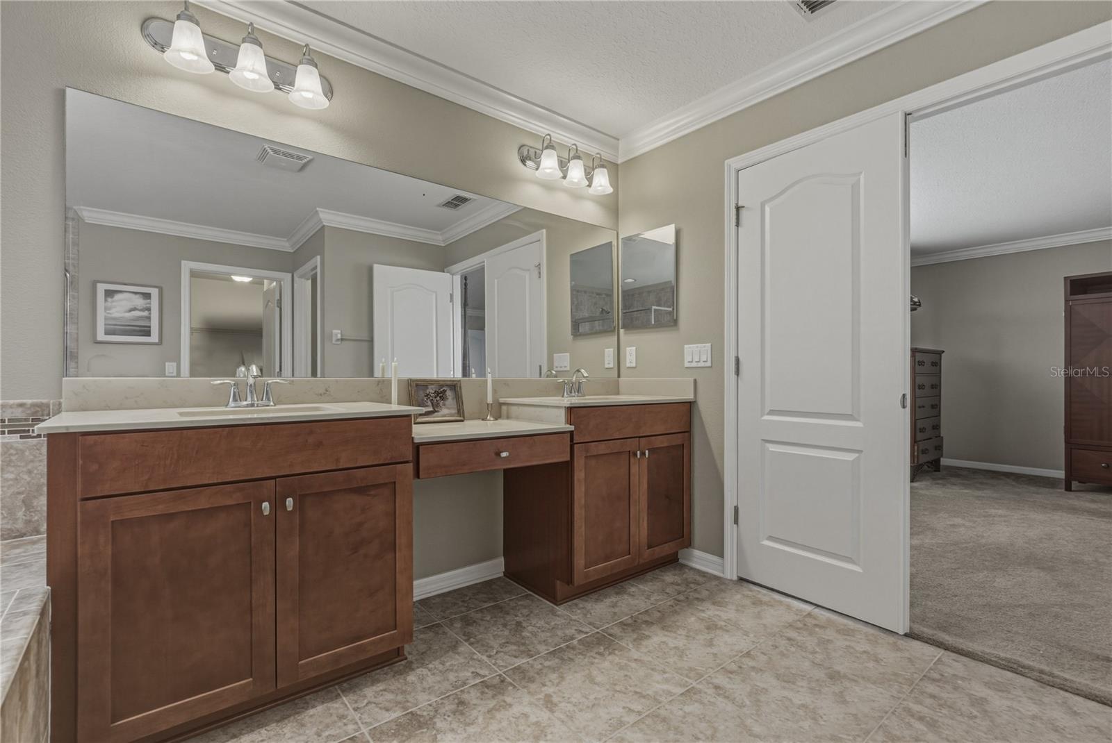 Image 29 of 47 For 10661 Pictorial Park Drive