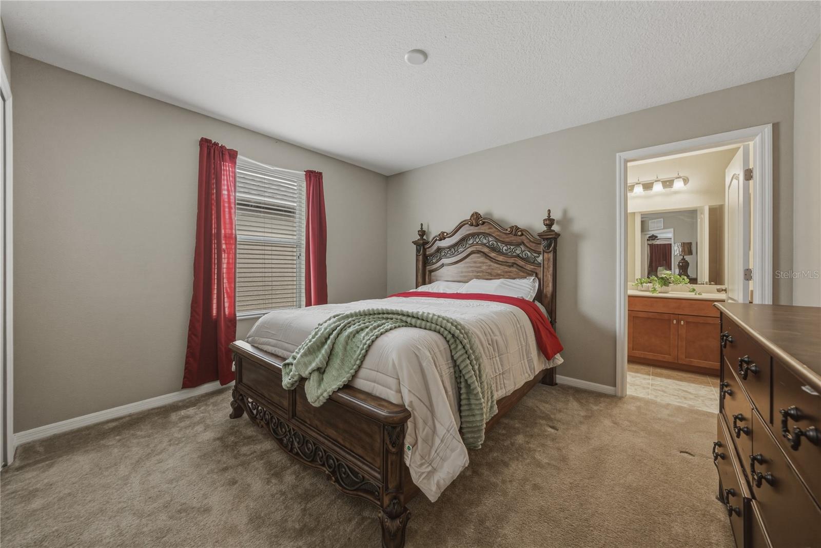 Image 30 of 47 For 10661 Pictorial Park Drive