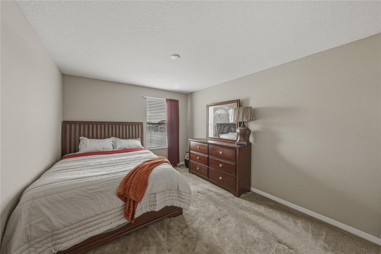 Image 33 of 47 For 10661 Pictorial Park Drive