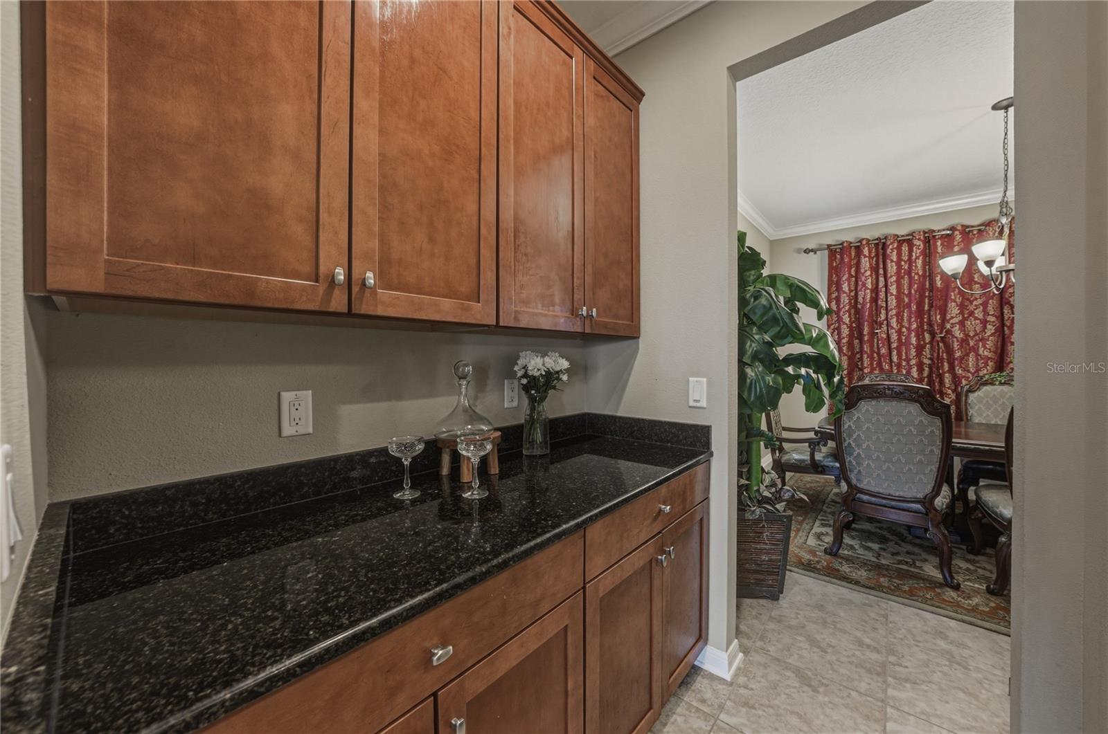 Image 7 of 47 For 10661 Pictorial Park Drive