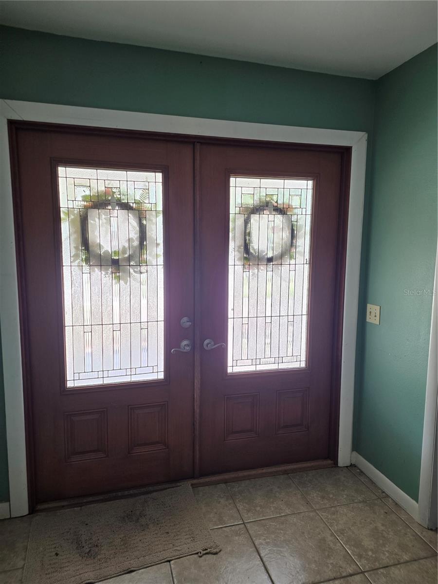 Listing photo id 26 for 1007 Yarnell Avenue