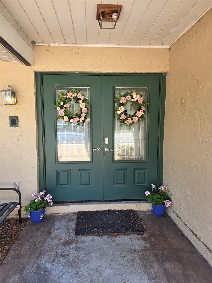 Listing photo id 1 for 1007 Yarnell Avenue