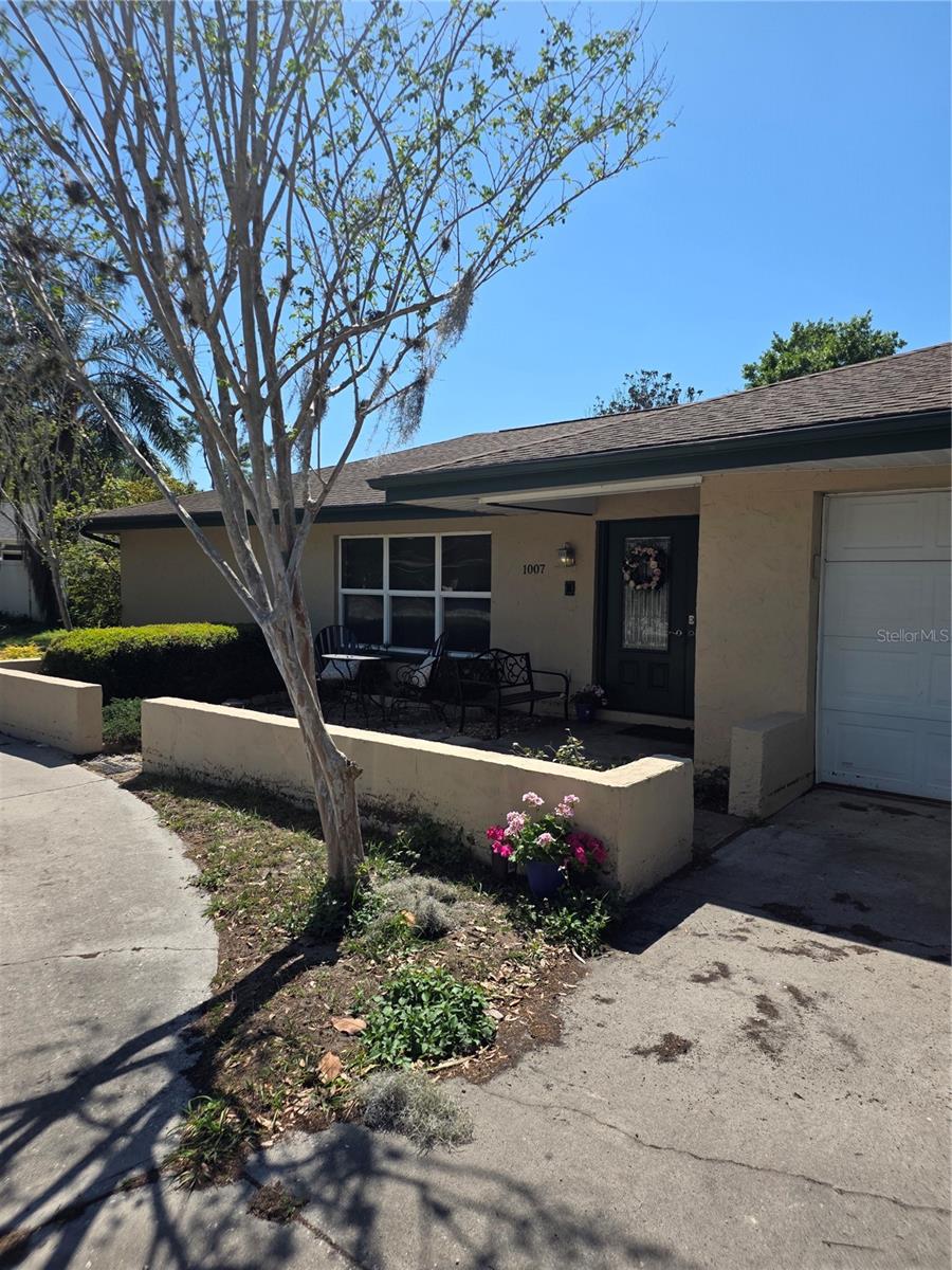 Listing photo id 4 for 1007 Yarnell Avenue