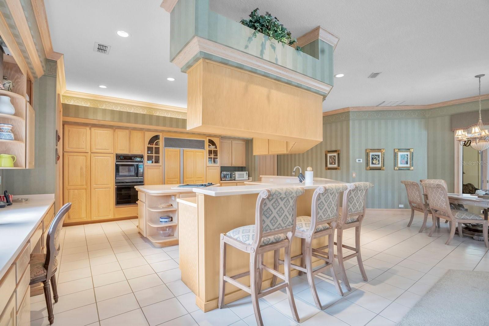 Image 18 of 90 For 3300 Bridgefield Drive