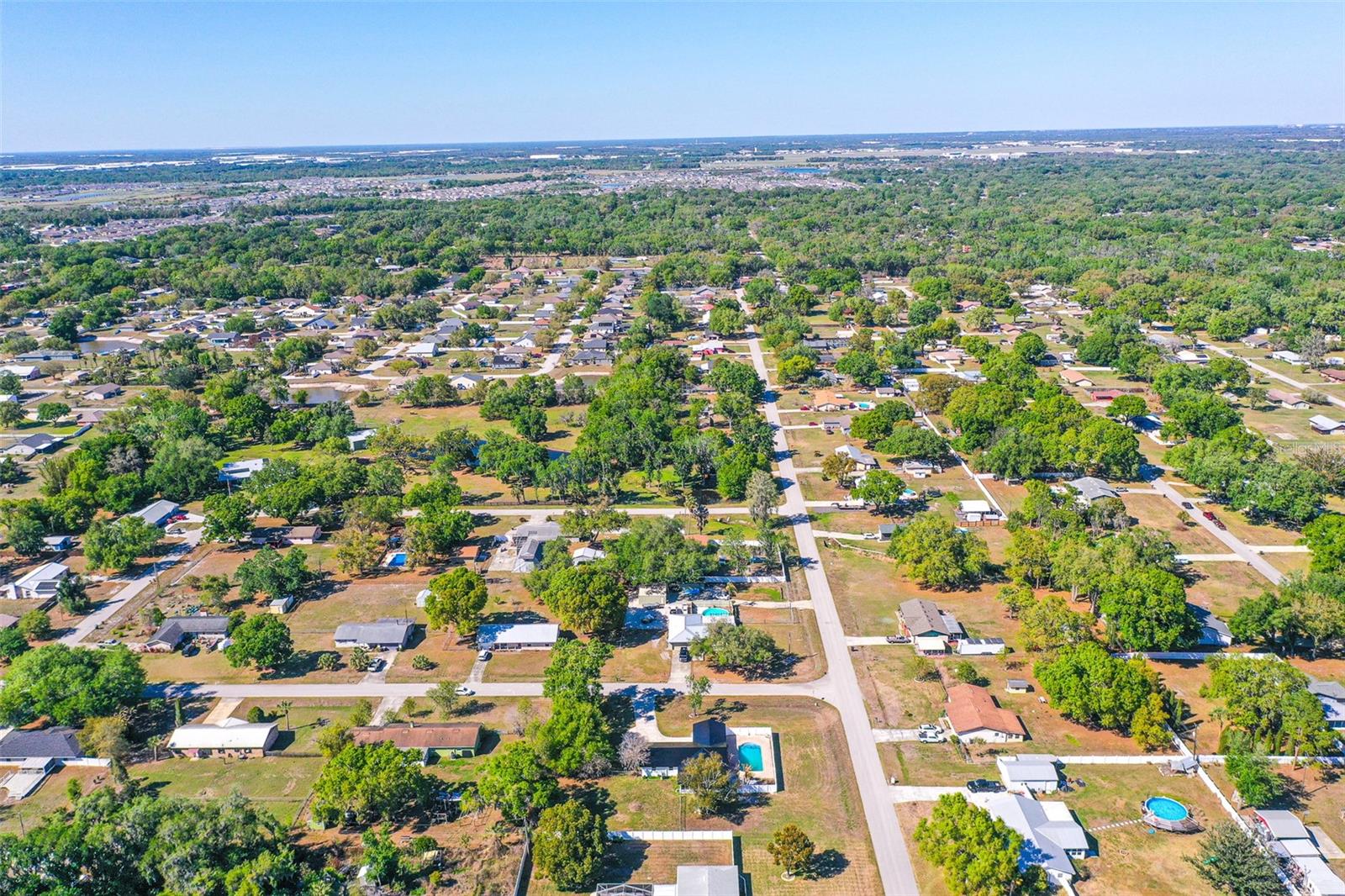 Image 24 of 33 For 4006 Hollyhead Circle S