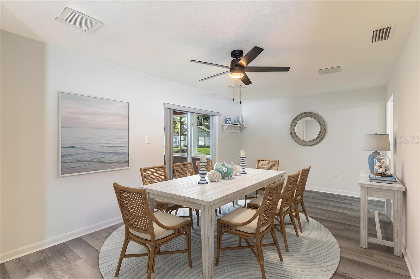 Image 5 of 33 For 4006 Hollyhead Circle S