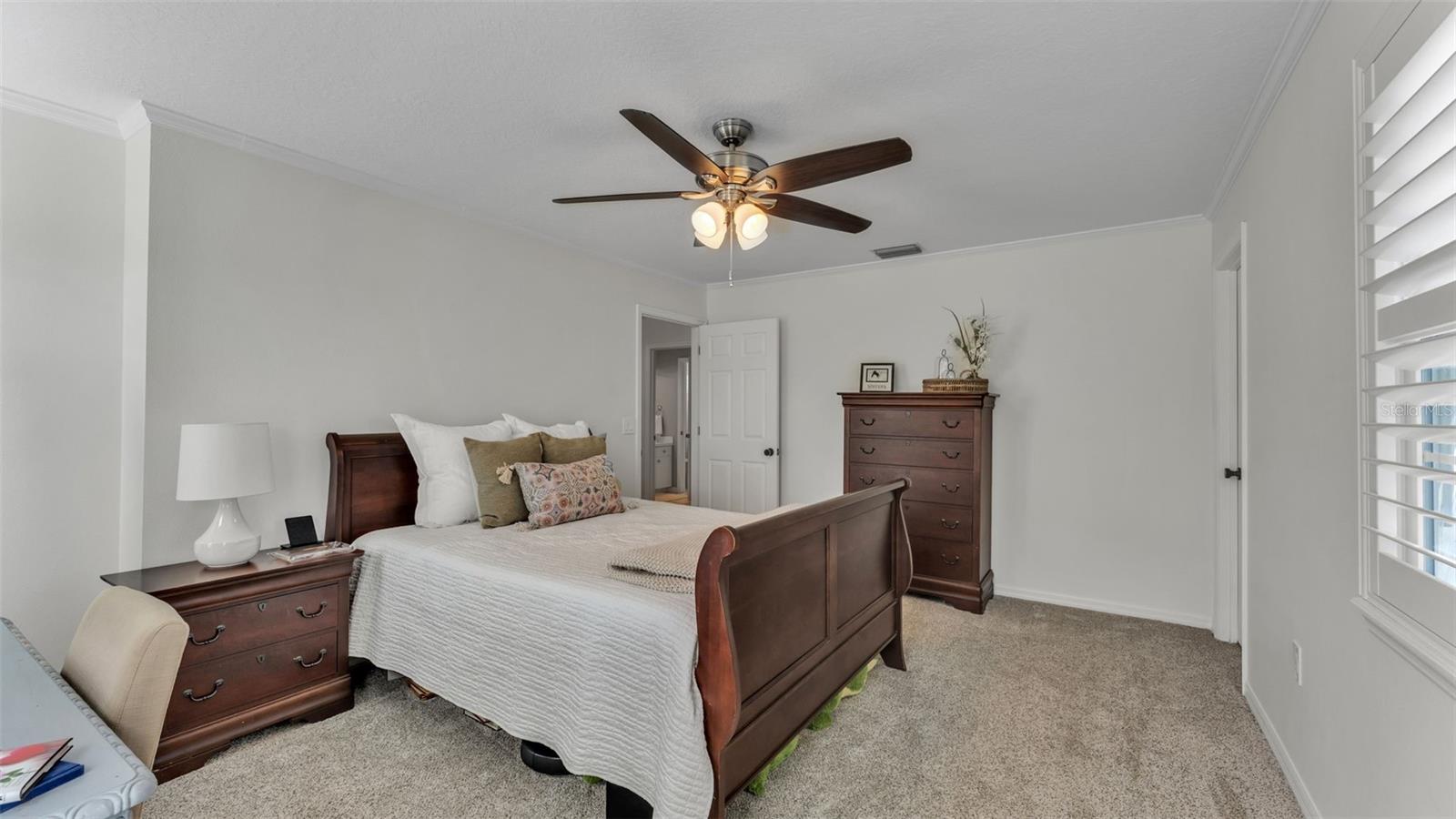 Image 40 of 83 For 1349 Scottsland Drive