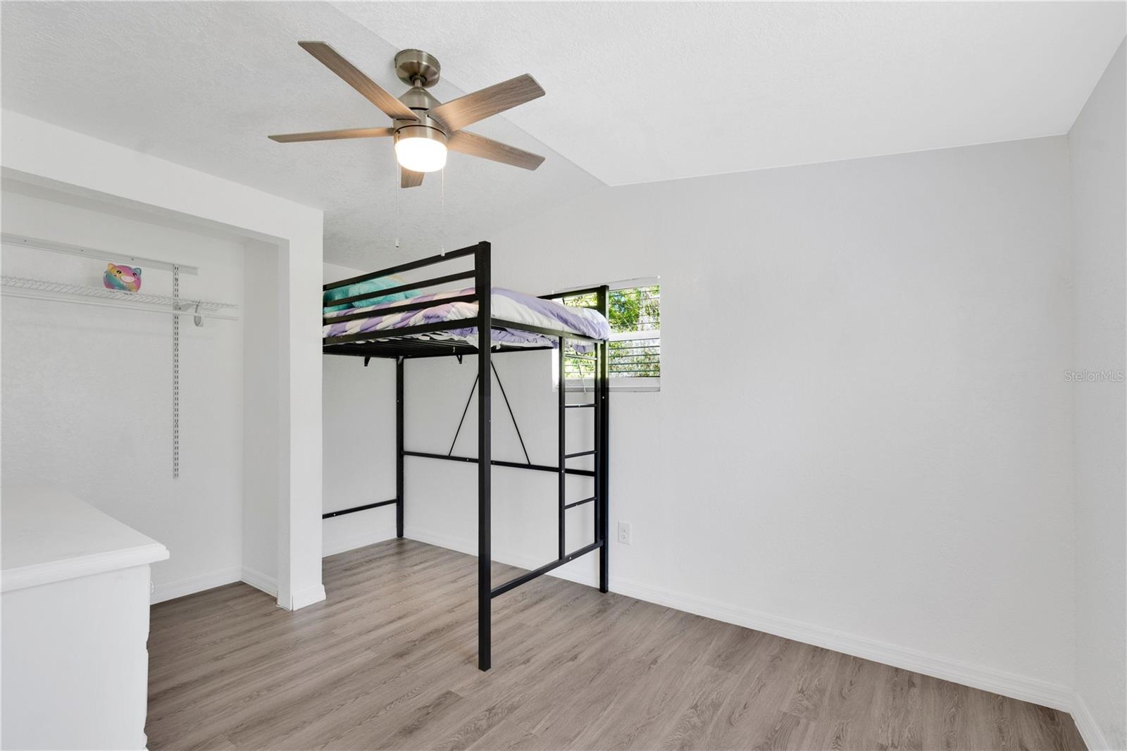 Image 20 of 31 For 37135 Pauls Drive