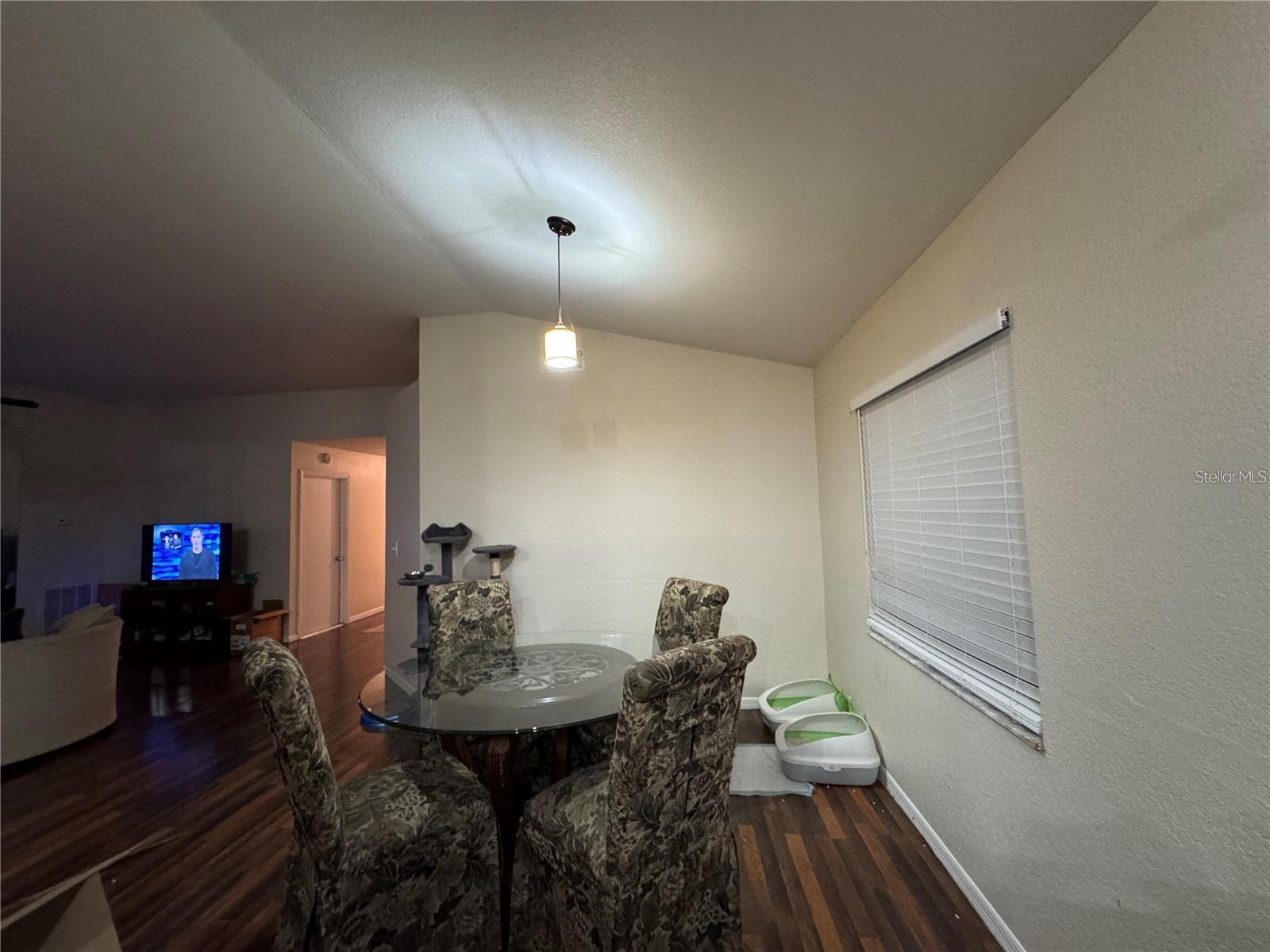 Listing photo id 9 for 7121 Scenic Hills Boulevard