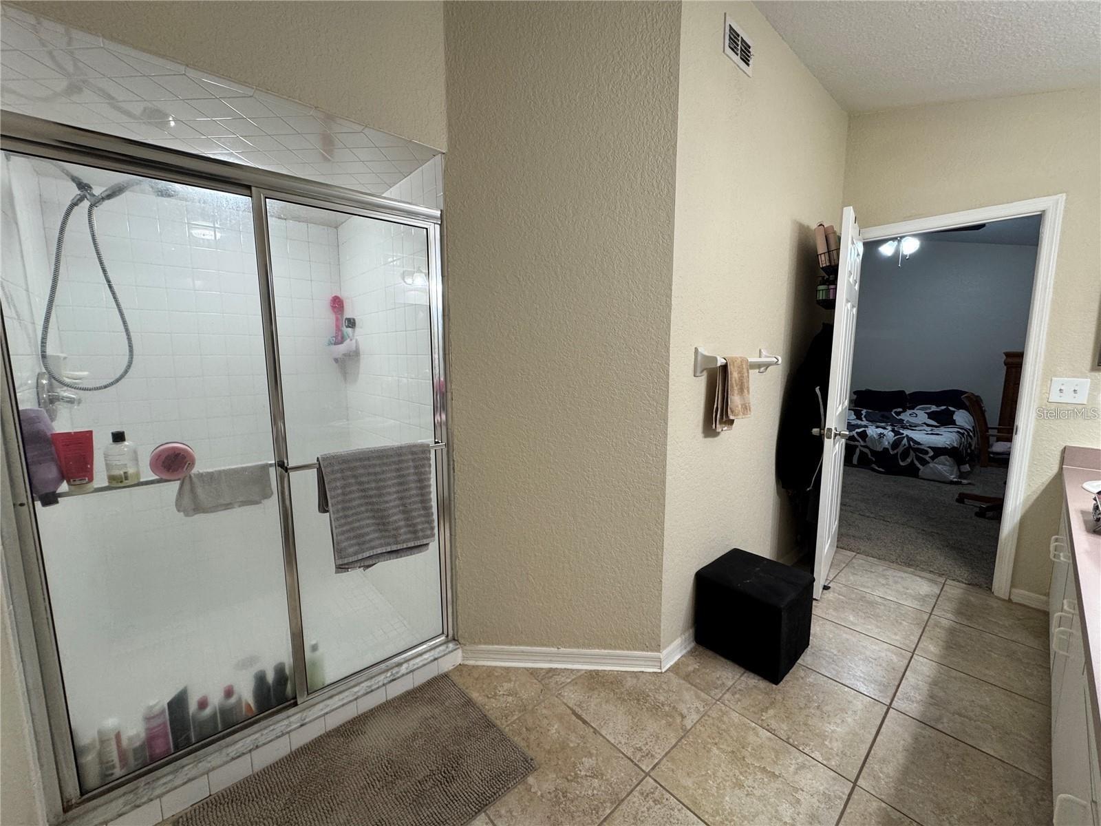 Listing photo id 14 for 7121 Scenic Hills Boulevard