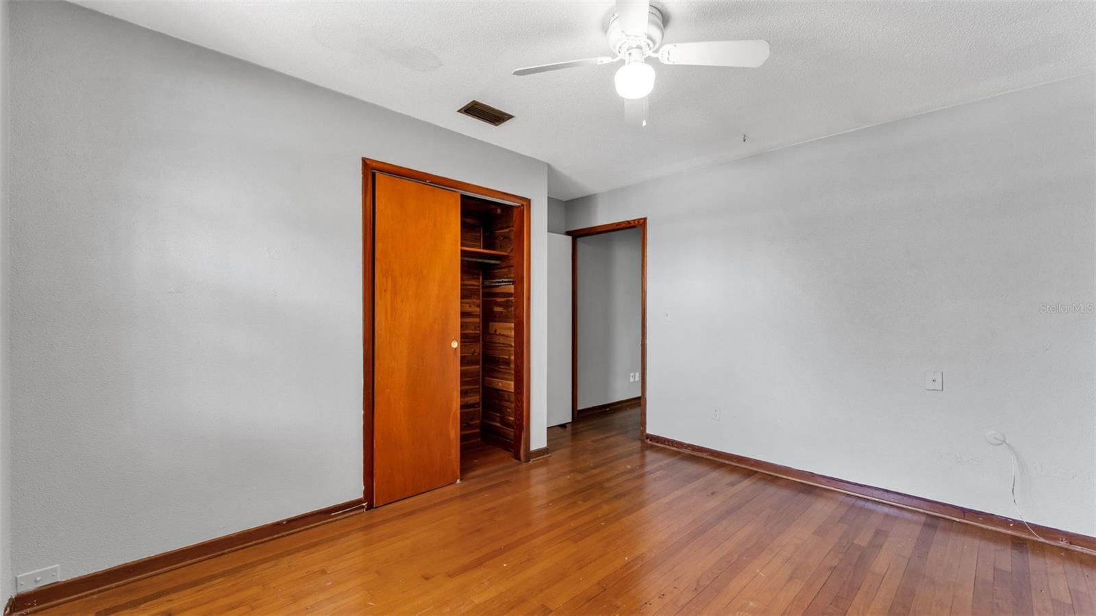 Image 13 of 34 For 614 Crawford Street