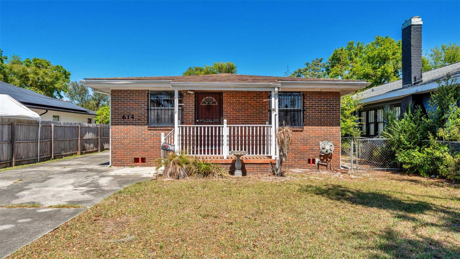 Image 2 of 34 For 614 Crawford Street