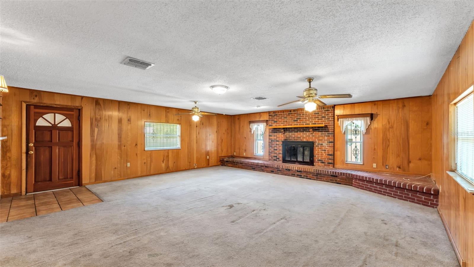 Image 22 of 34 For 614 Crawford Street