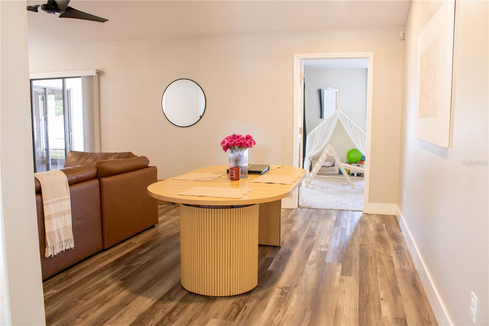 Image 14 of 39 For 1413 Sandalwood Drive