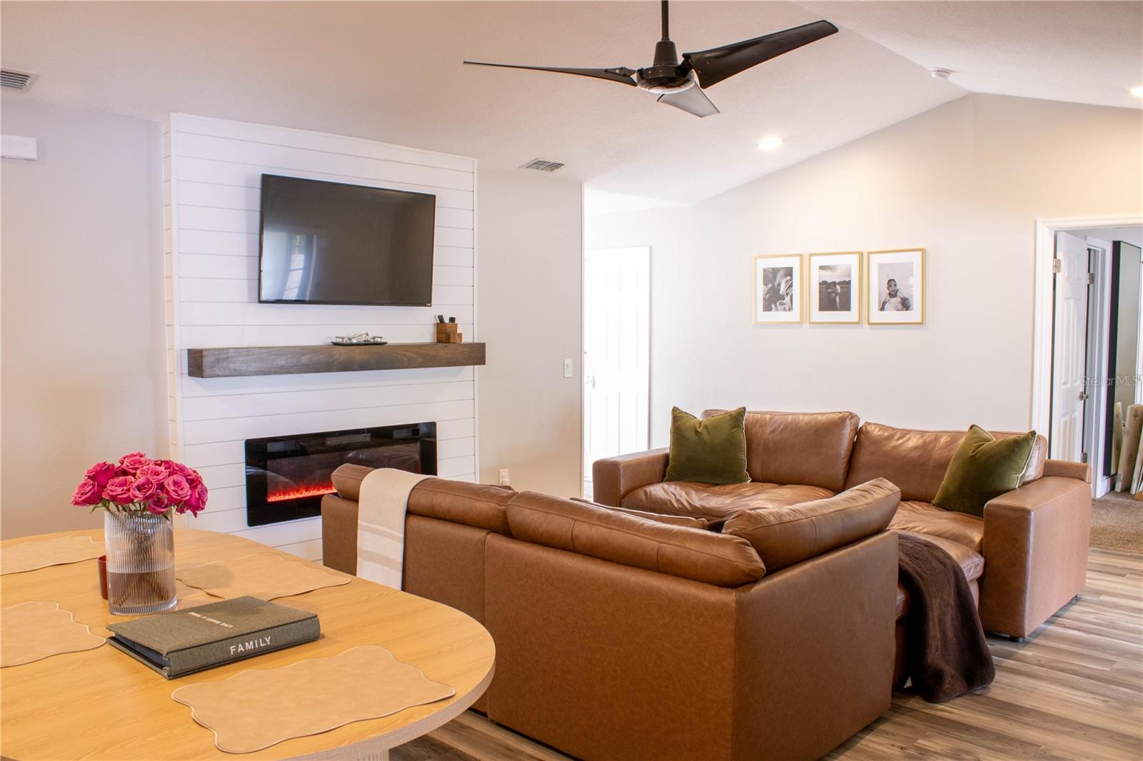 Image 15 of 39 For 1413 Sandalwood Drive