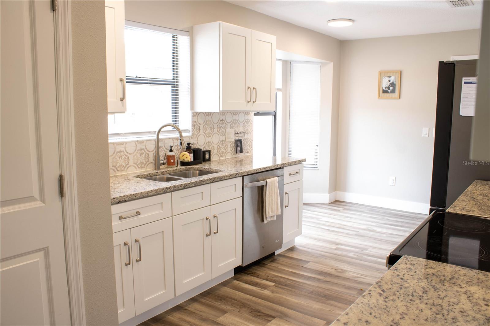 Image 9 of 39 For 1413 Sandalwood Drive