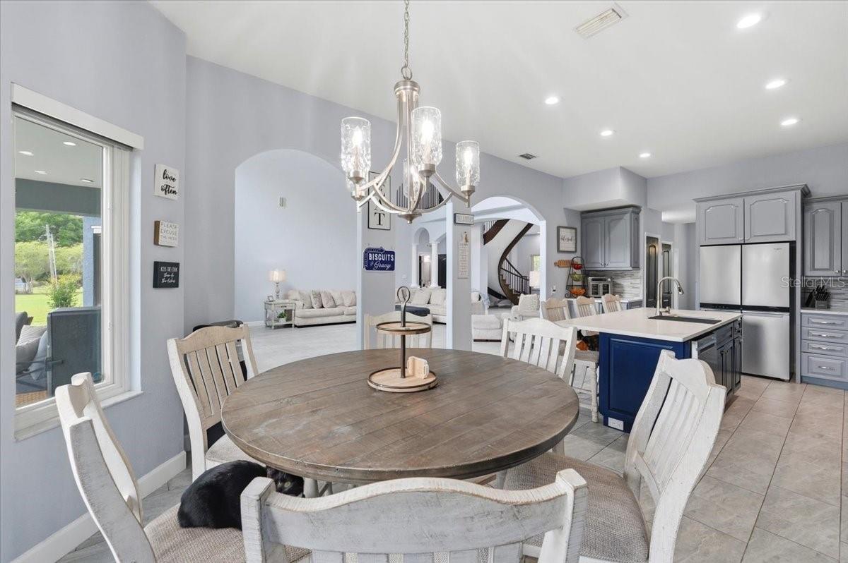 Image 38 of 100 For 3943 Campbell Road