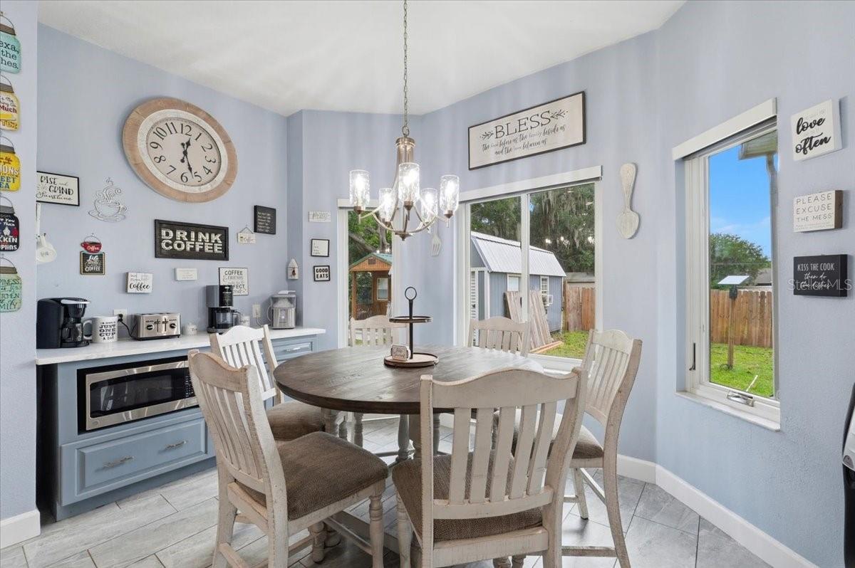 Image 39 of 100 For 3943 Campbell Road