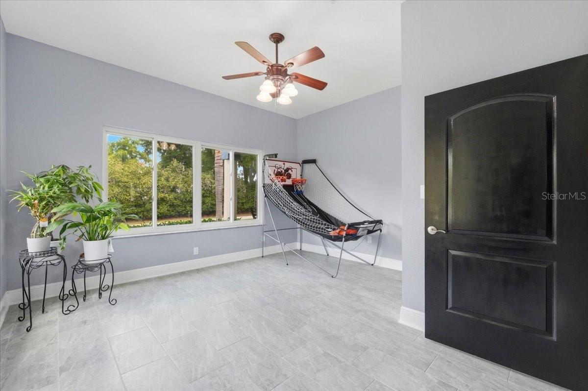 Image 57 of 100 For 3943 Campbell Road